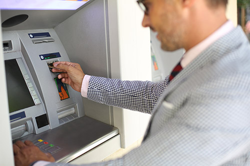 Egenandelsforsikring i kredittkortet dekker også stjålne eller tapte nøkler